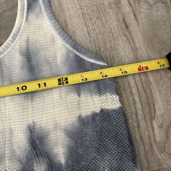 Lululemon Swiftly Tech Racer Back Tie Dye Tank Top Size 6 Blue White - Picture 5 of 11